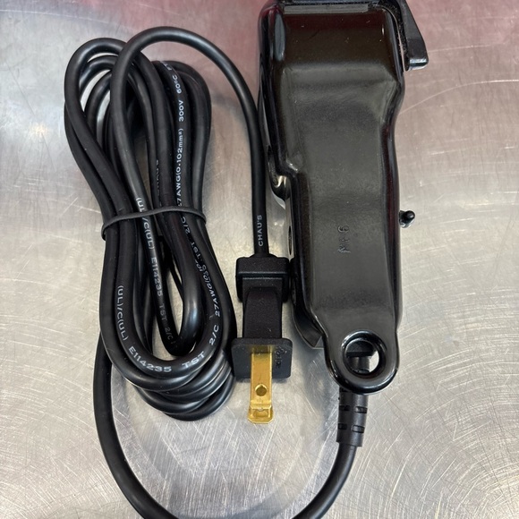 Wahl The Designer Electric Clippers 305G New Cord Refurbished Tested Made in USA - Picture 2 of 5